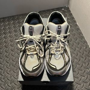 Men New Balance 1906R Size 10 White Black Gold